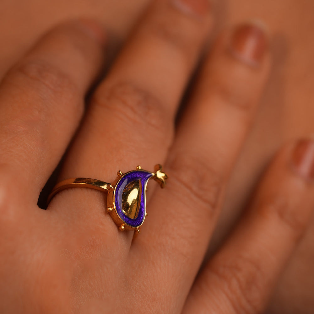 delicate paisley silver finger ring by moha
