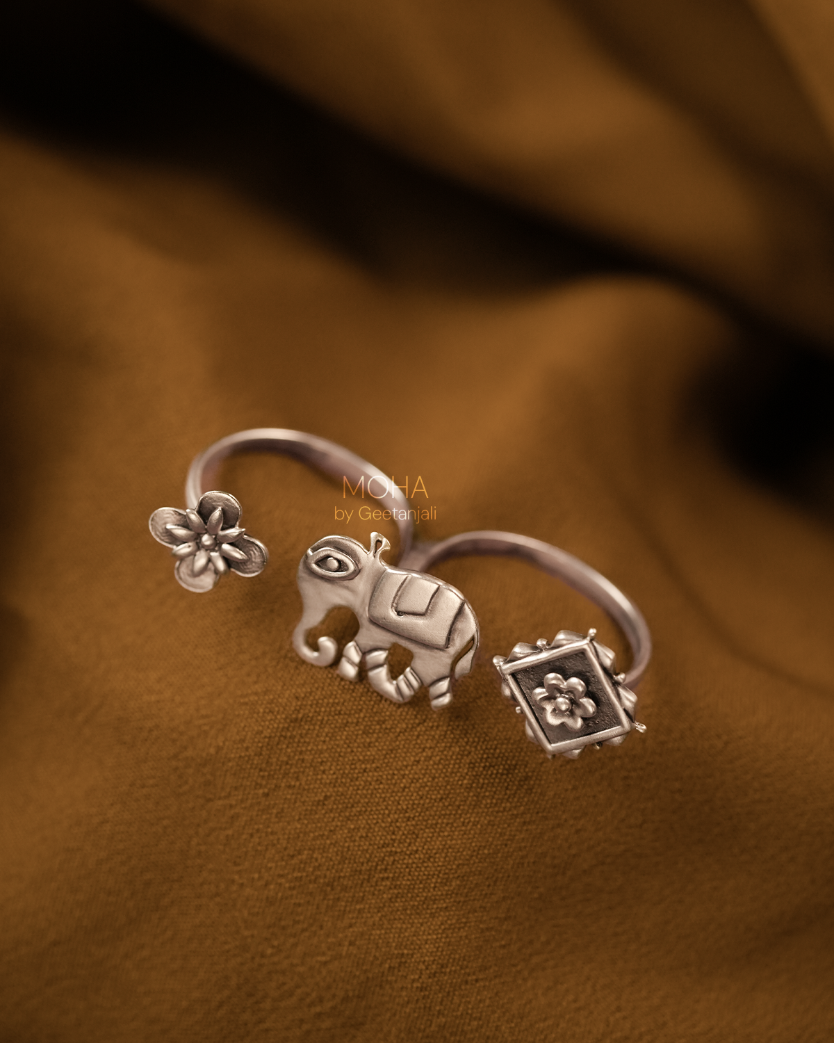 Gajleela Silver Finger Ring by MOHA