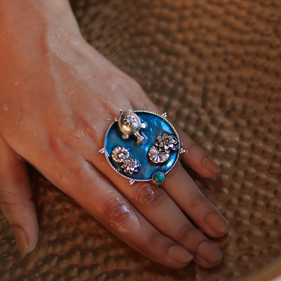 kurma vihar silver finger ring