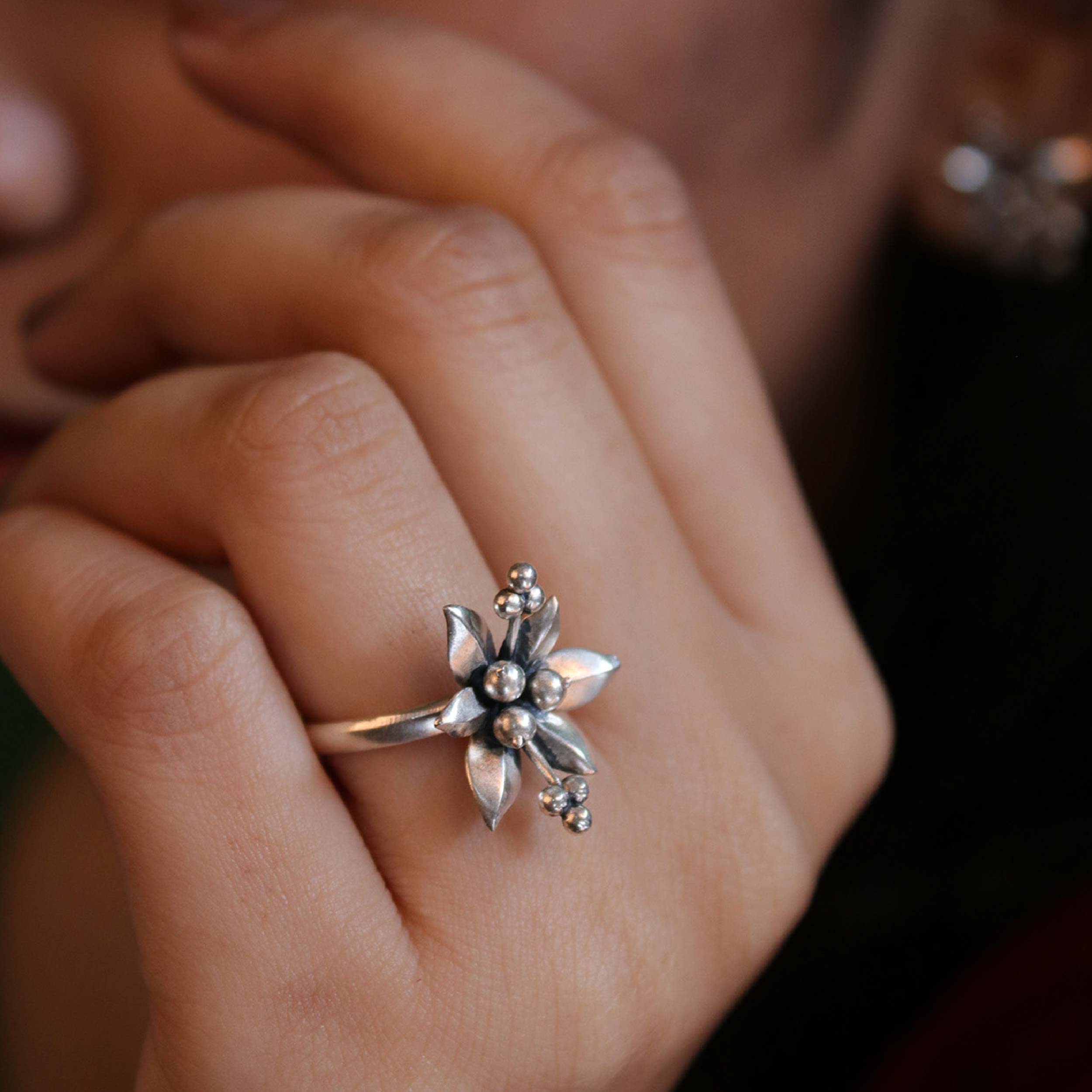 nargis silver finger ring by moha