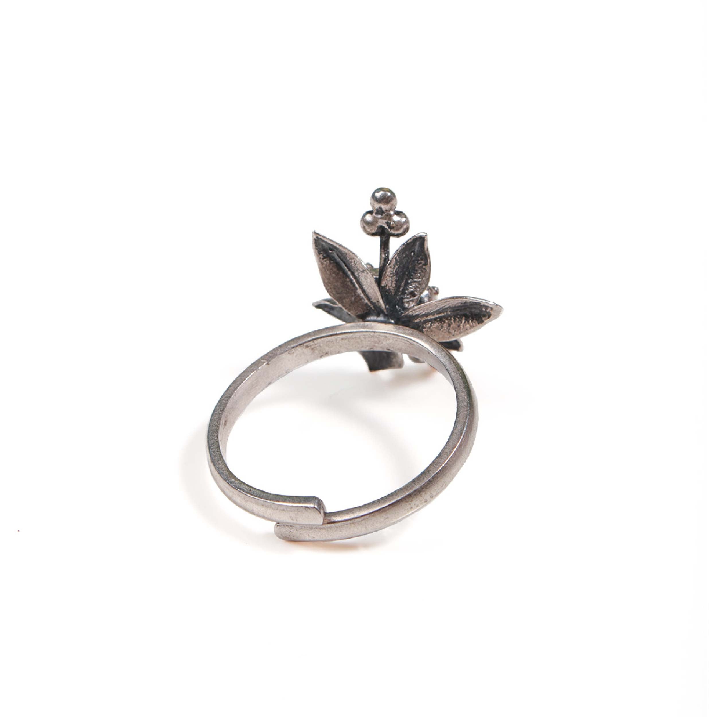 nargis silver finger ring by moha