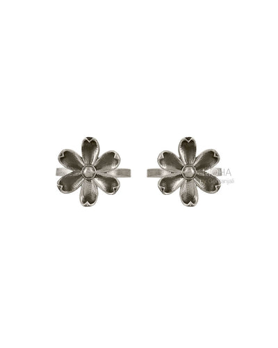 Sadafuli Silver Toe Rings by MOHA