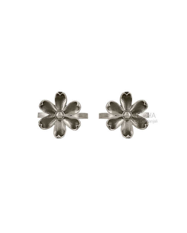 Sadafuli Silver Toe Rings by MOHA