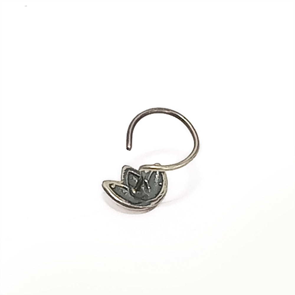 triti silver nose pin pierced by moha