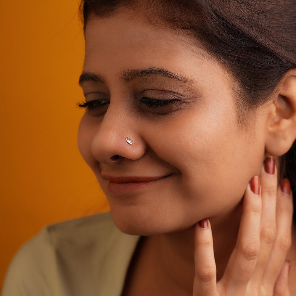 triti silver nose pin pierced by moha