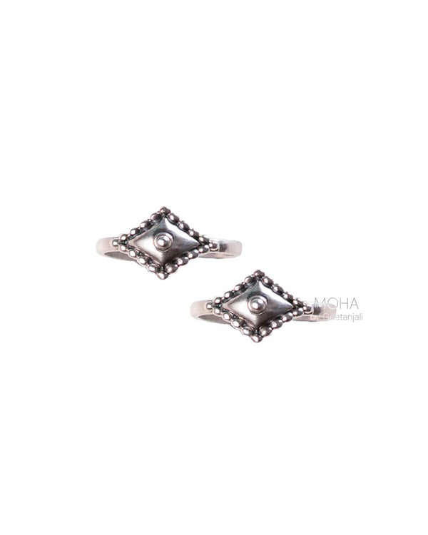 Veda Silver Toe Rings by MOHA