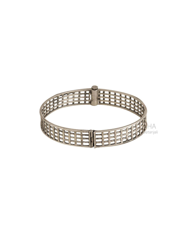 Vedika Silver Bangle by MOHA