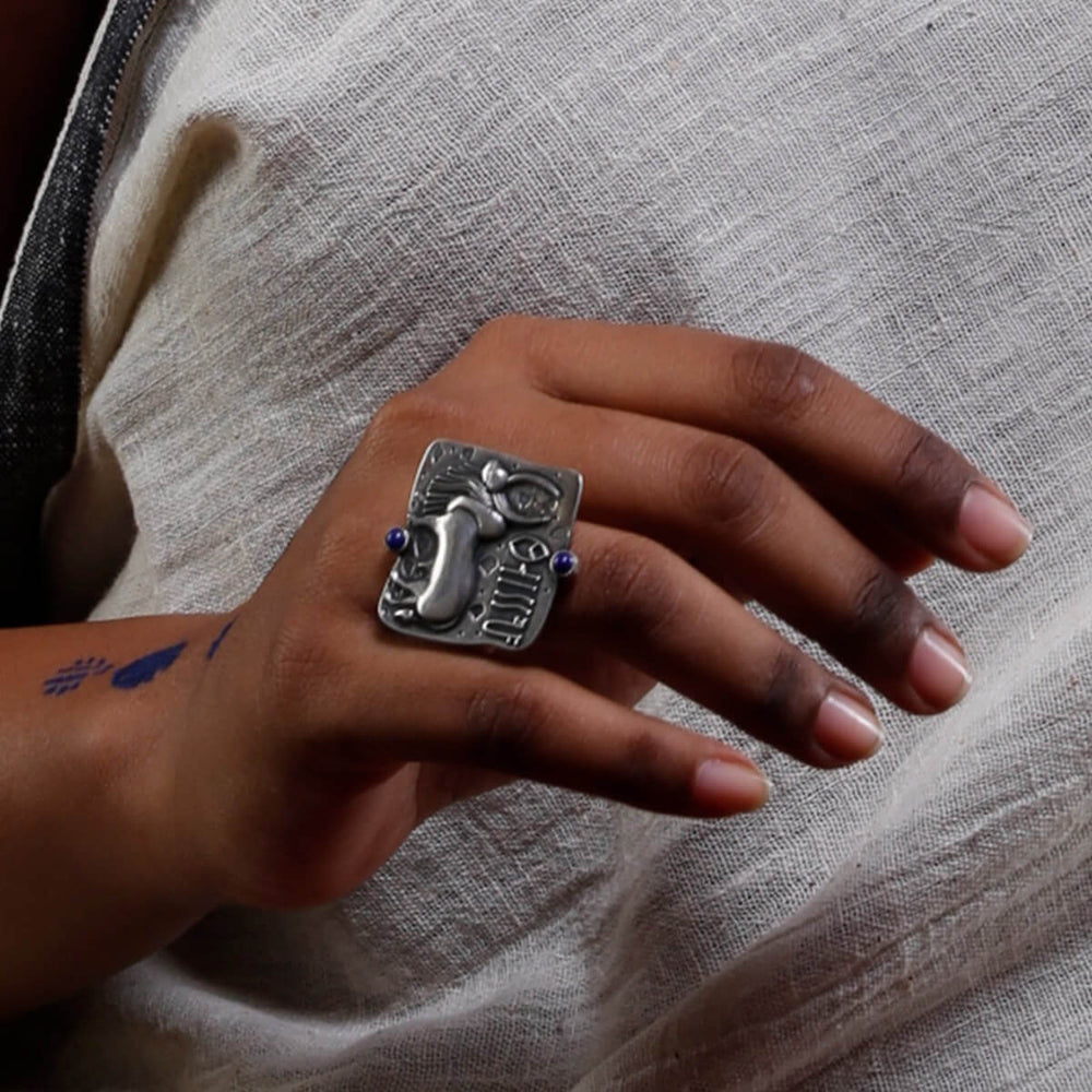 harappa vrishabh bull seal silver finger ring lapiz lazuli