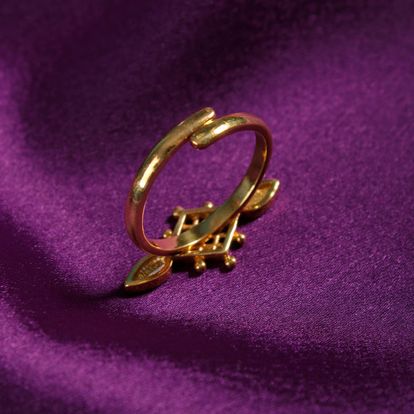Shasha leaf Silver Finger Ring By Moha
