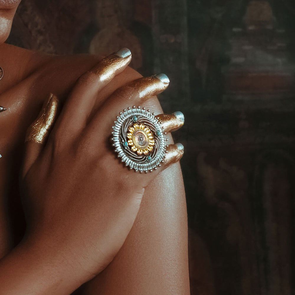 tejo valaya silver finger ring